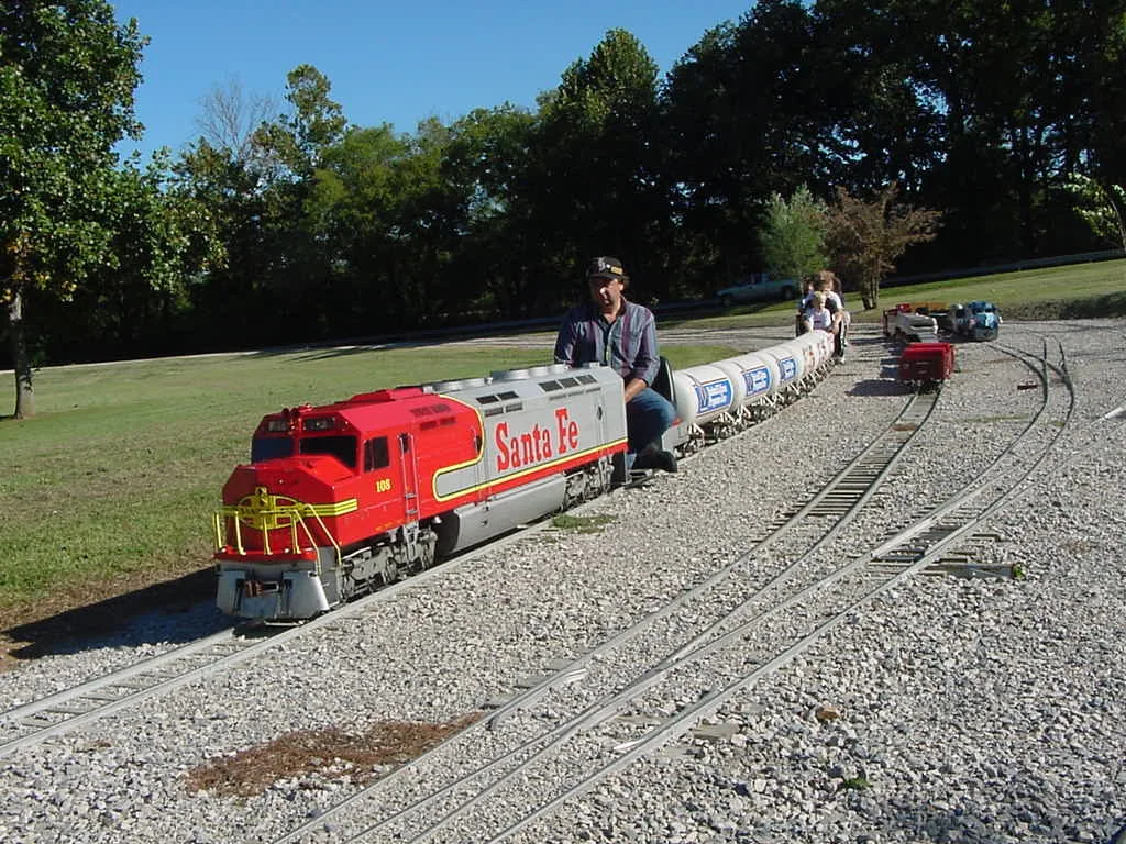 2001-Mid South-Sep-118F.JPG