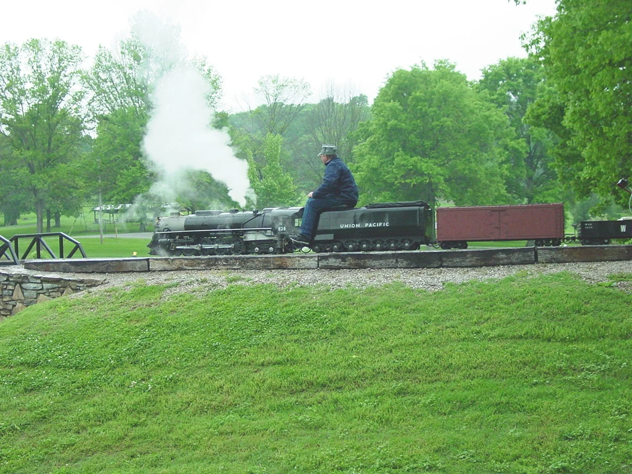 2002-Mid South-May-DSC00666.JPG