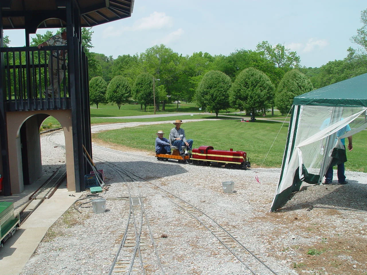 2004-Mid South-May-DSC03394.JPG