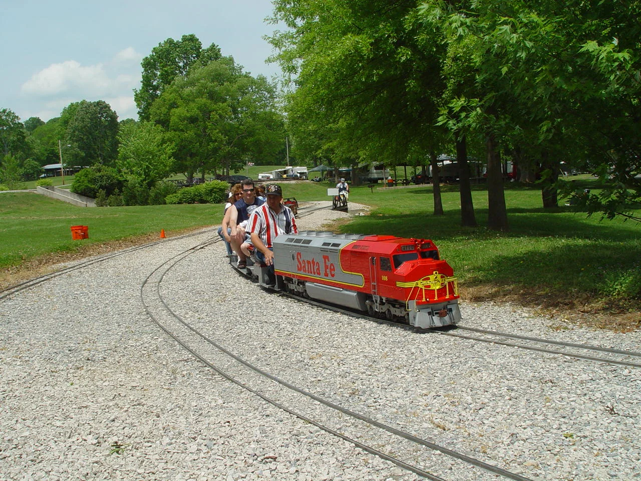 2004-Mid South-May-DSC03396.JPG