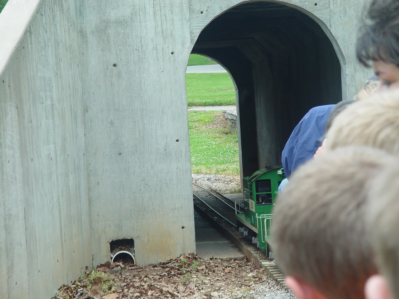 2004-Mid South-May-DSC03465.JPG