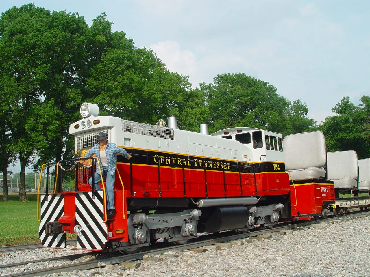 2004-Mid South-May-DSC03483.JPG