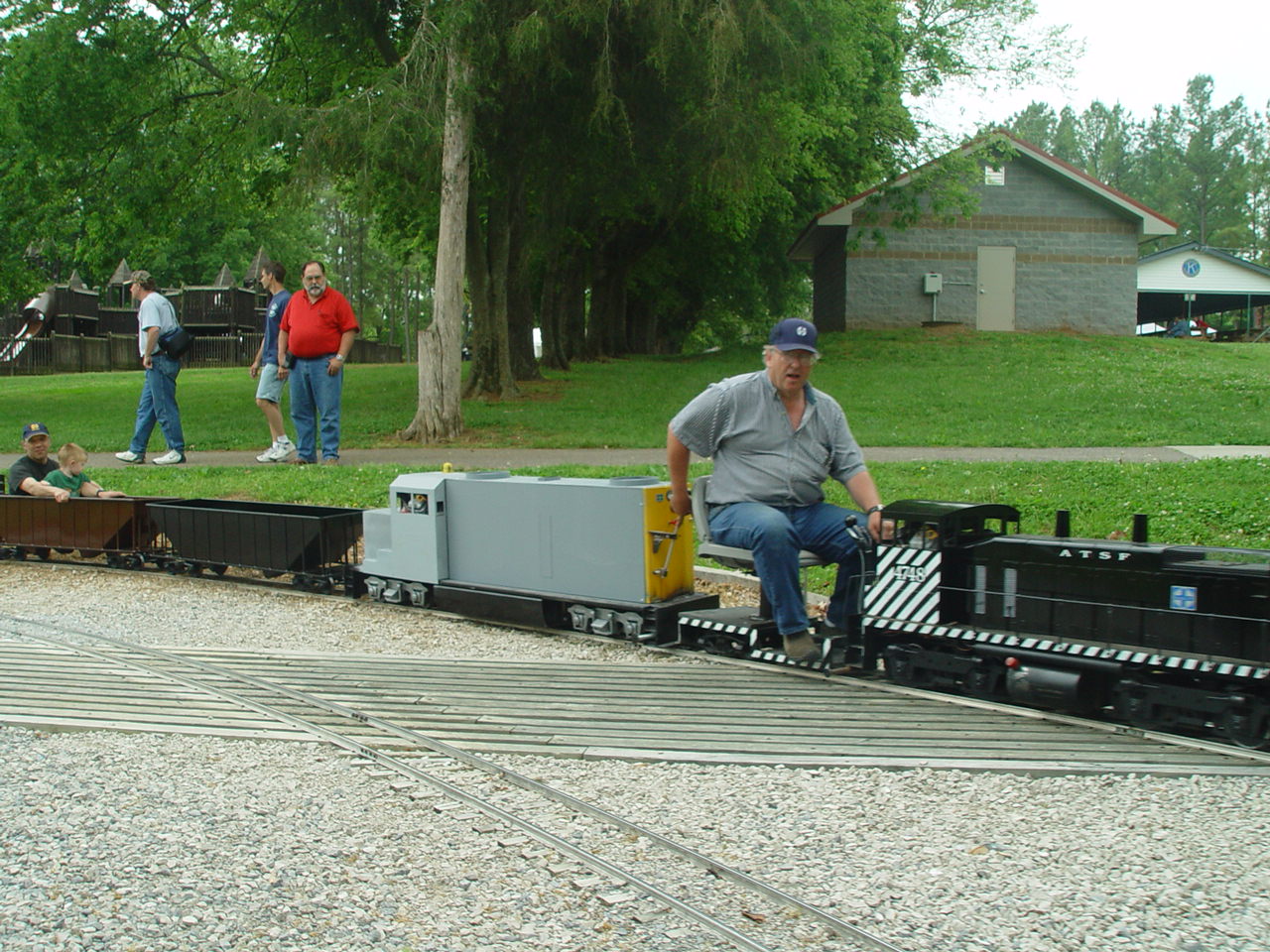 2004-Mid South-May-DSC03515.JPG