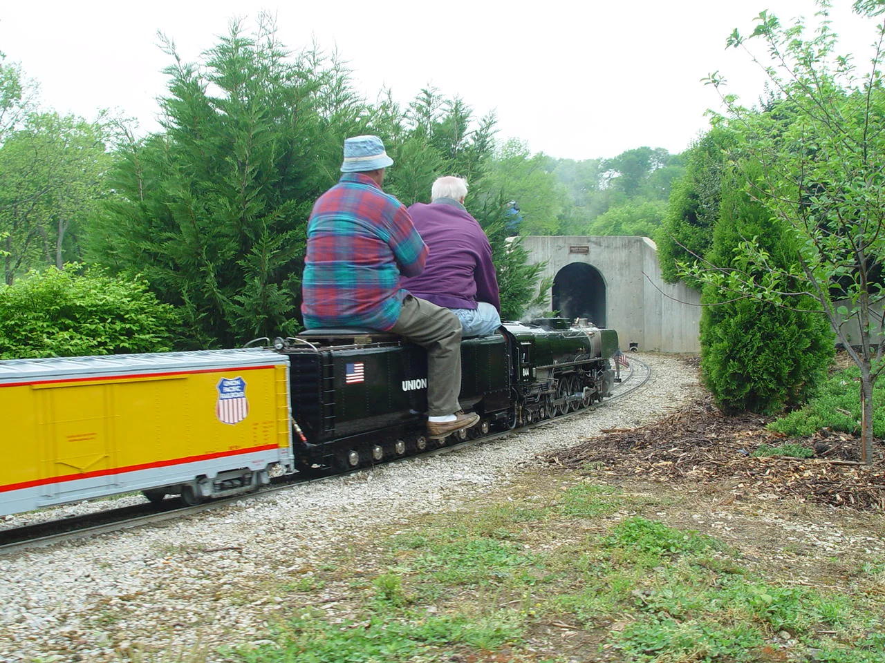 2005-Mid South Apr -DSC04667.JPG