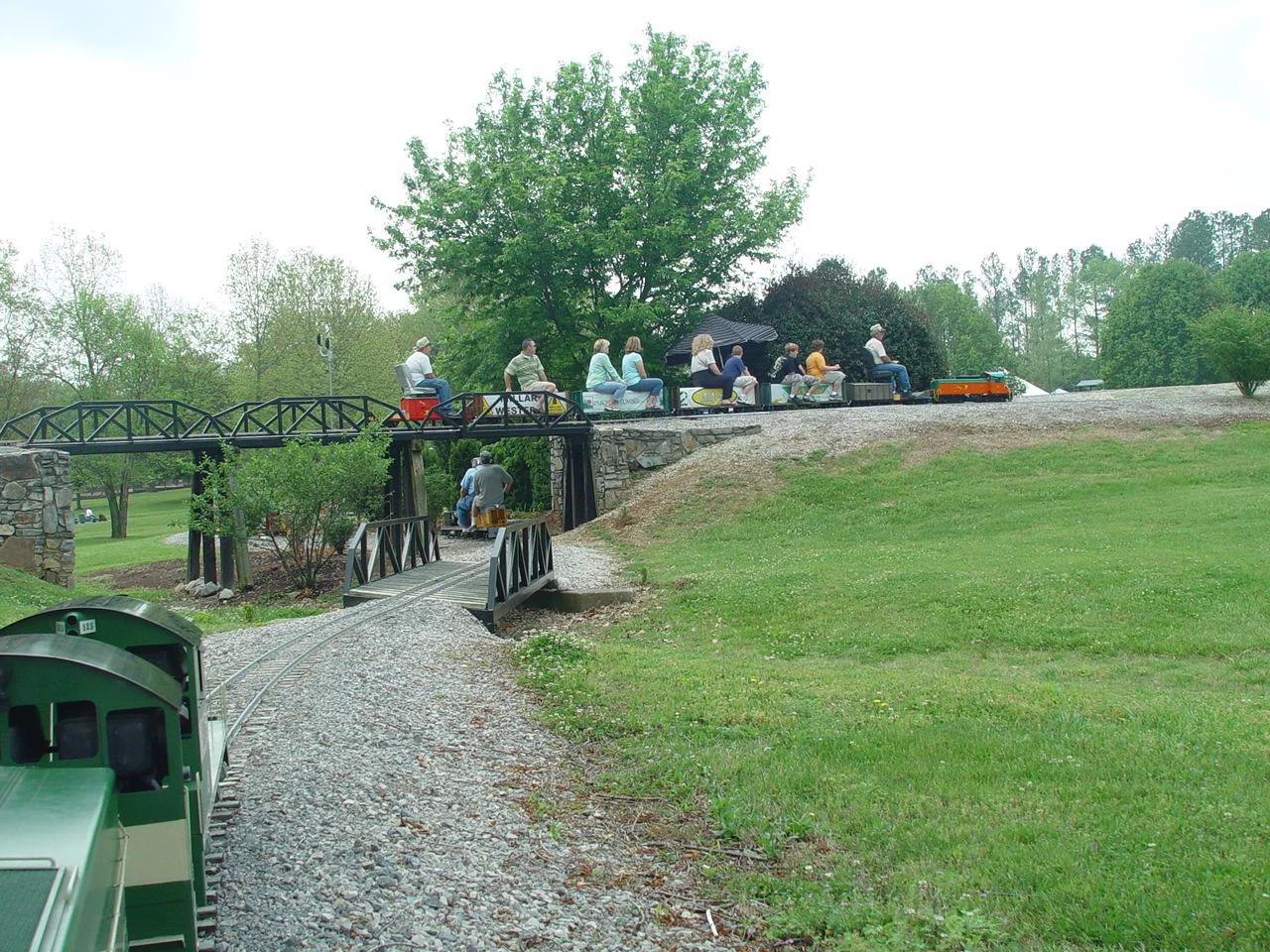 2006-Mid South-May-DSC06298.JPG