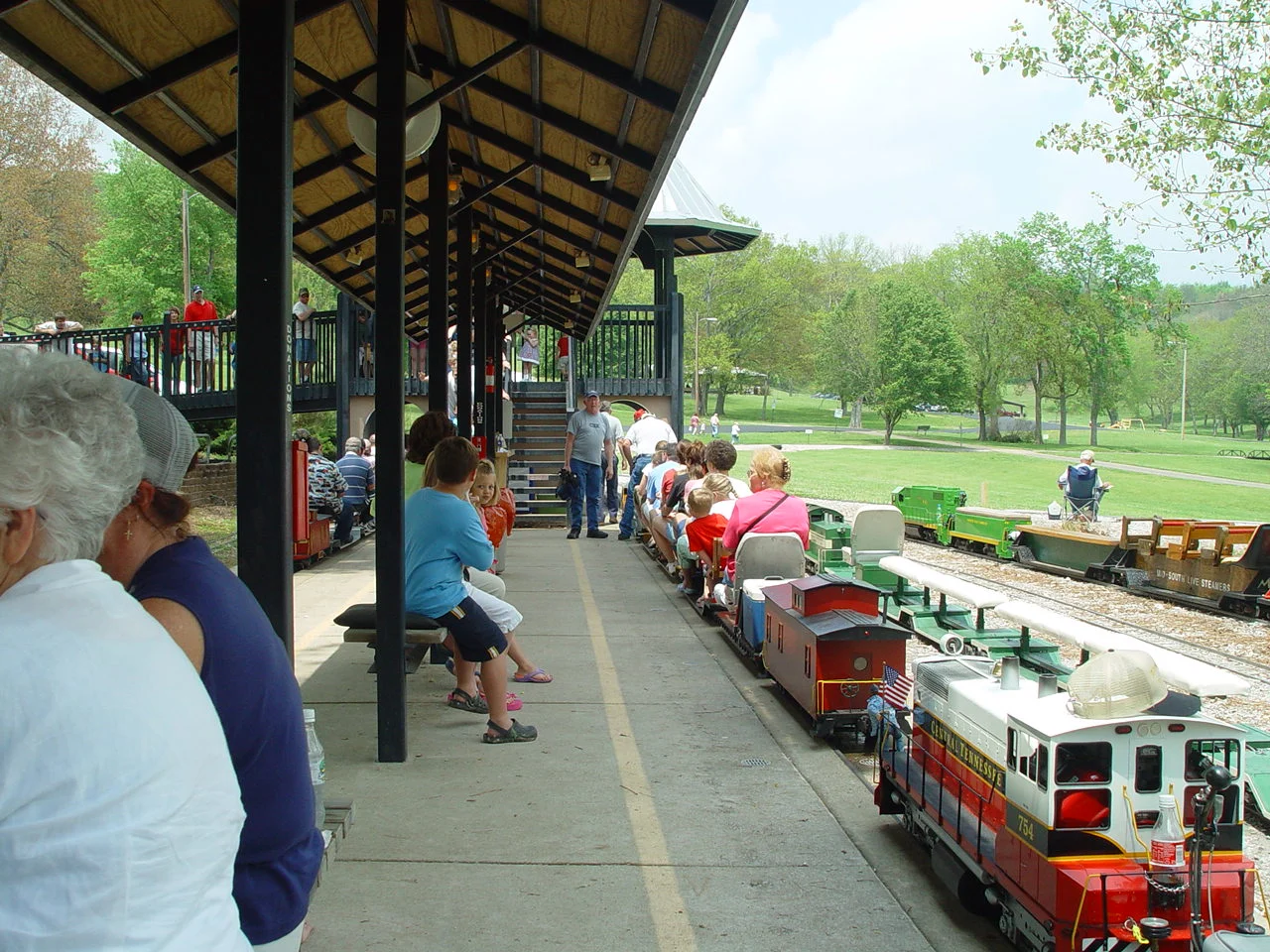 2006-Mid South-May-DSC06344.JPG