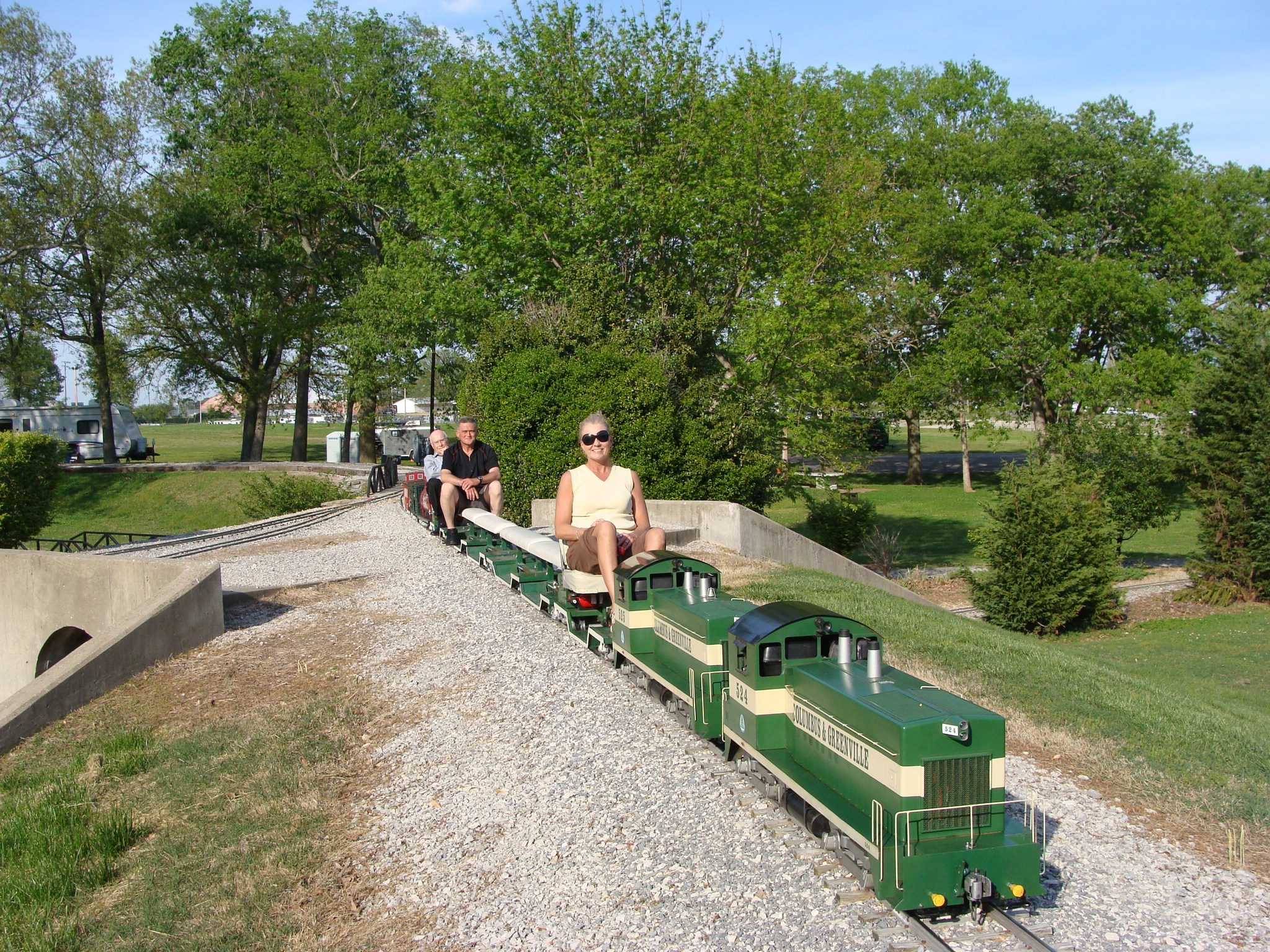 MidSouth Live Steamers- Apr09-DSC00691.JPG