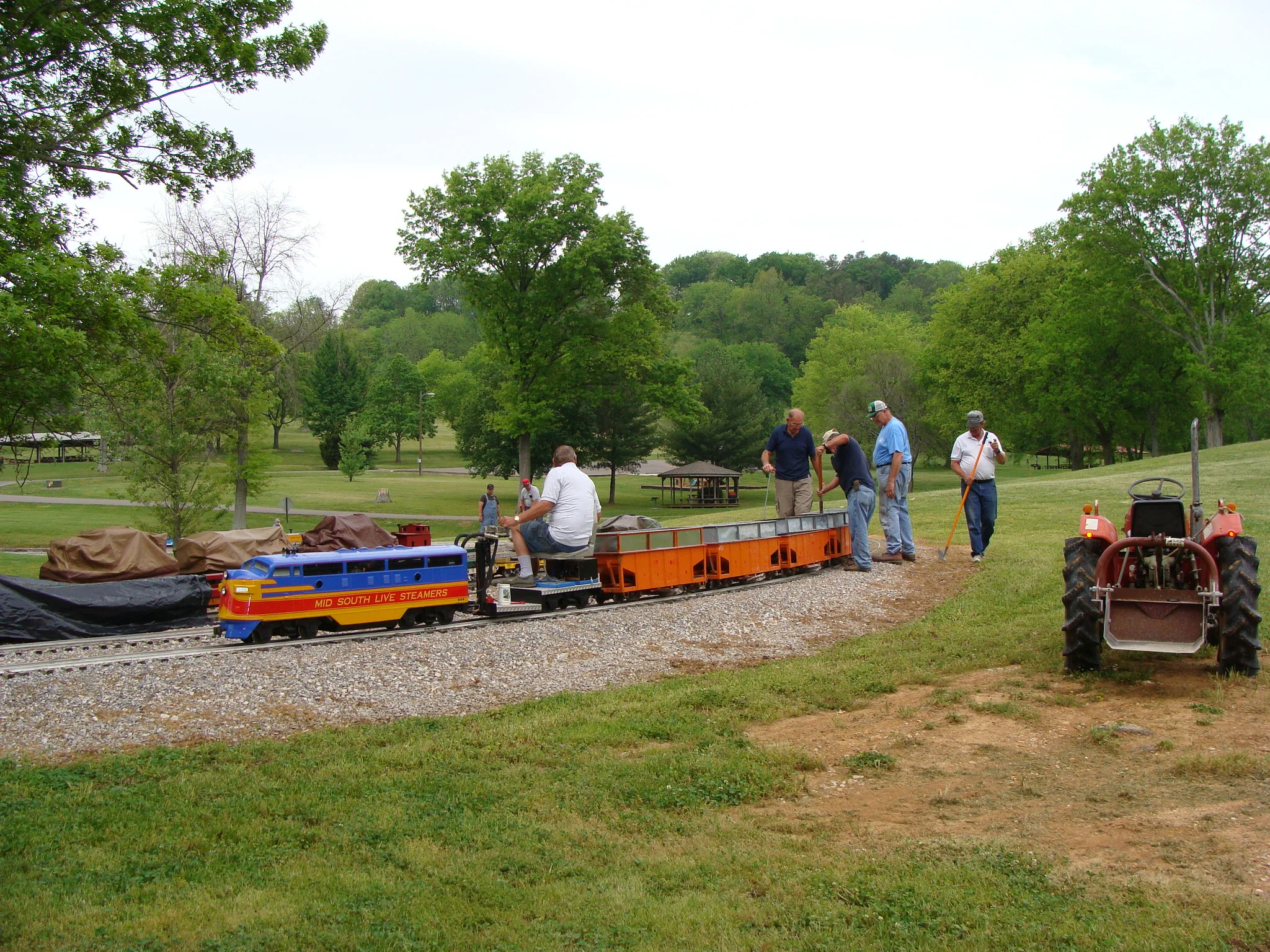 MidSouth Live Steamers- Apr09-DSC00694.JPG