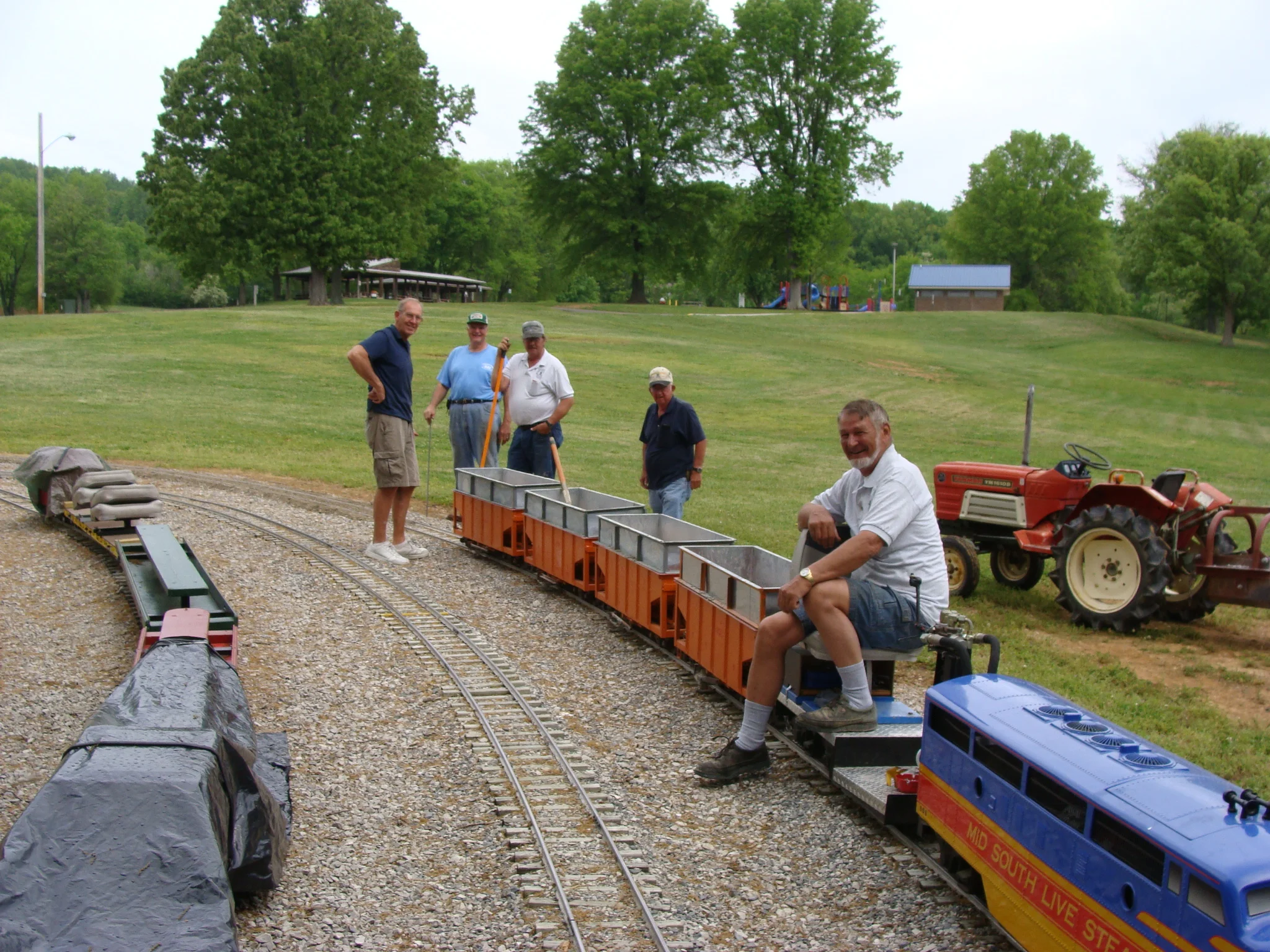 MidSouth Live Steamers- Apr09-DSC00697.JPG