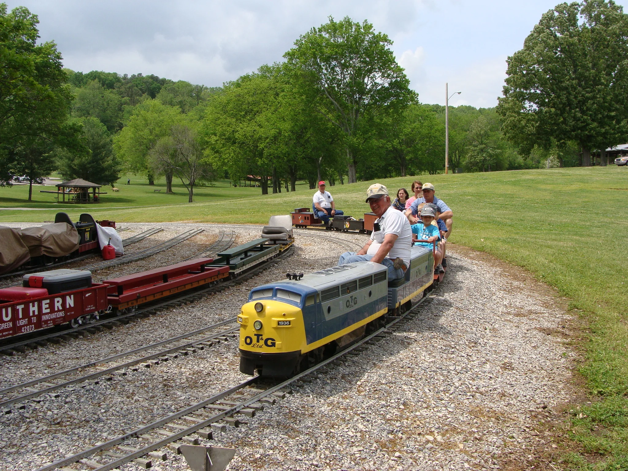 MidSouth Live Steamers- Apr09-DSC00754.JPG