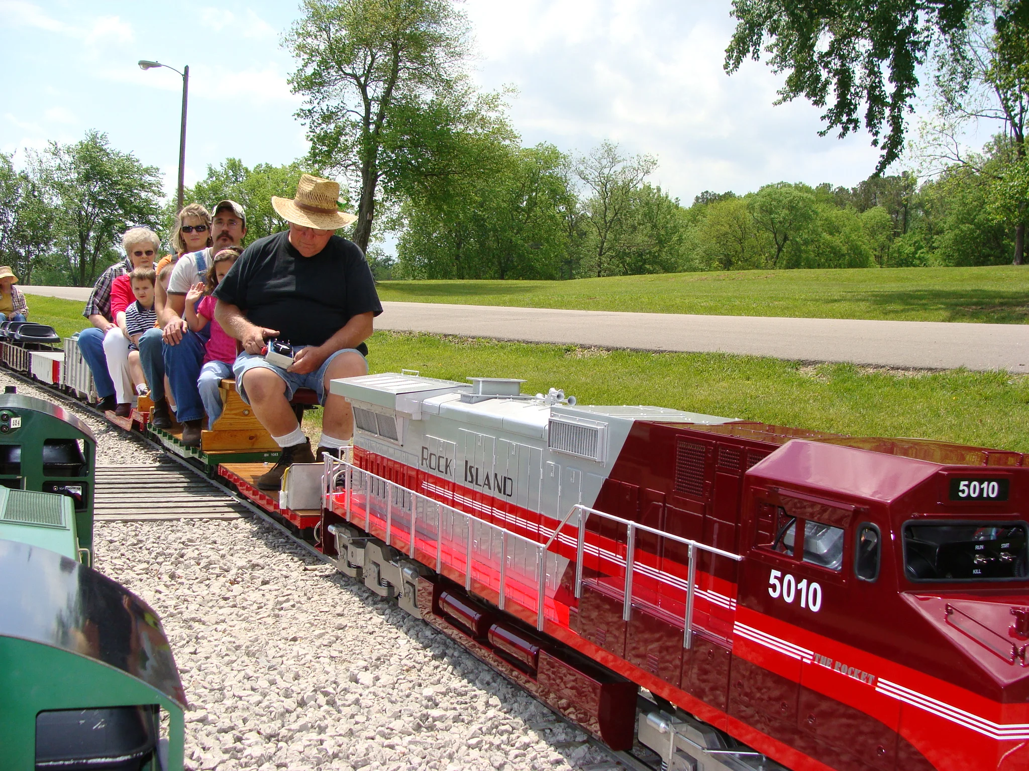 MidSouth Live Steamers- Apr09-DSC00747.JPG