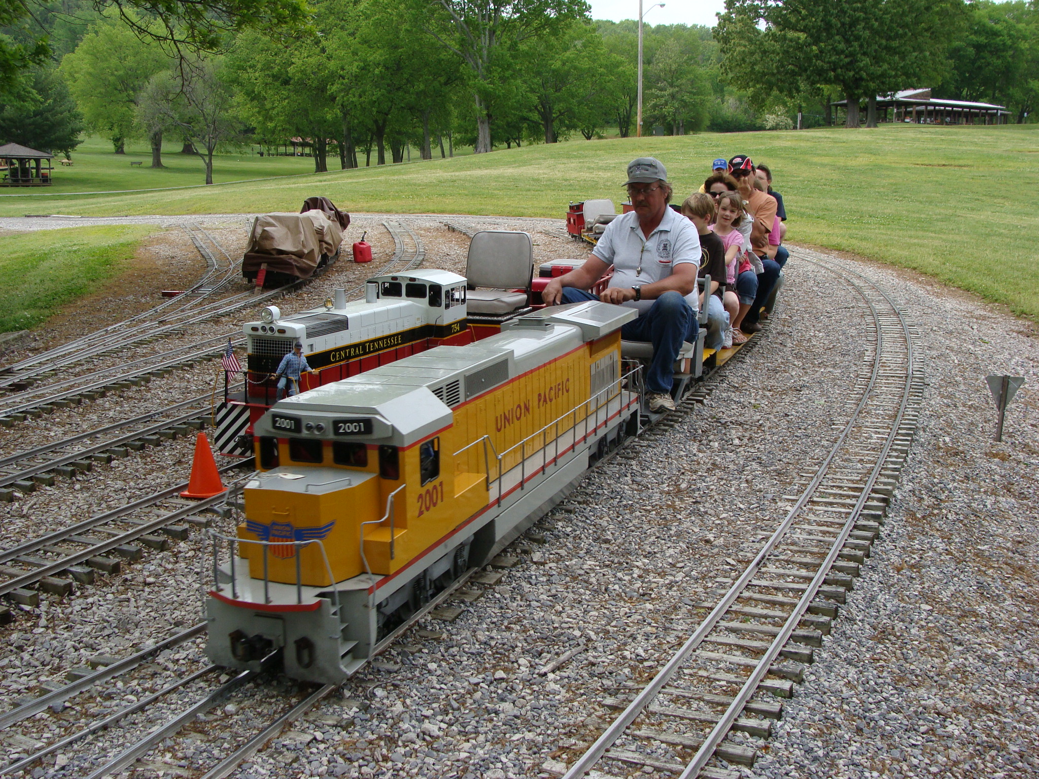 MidSouth Live Steamers- Apr09-DSC00771.JPG