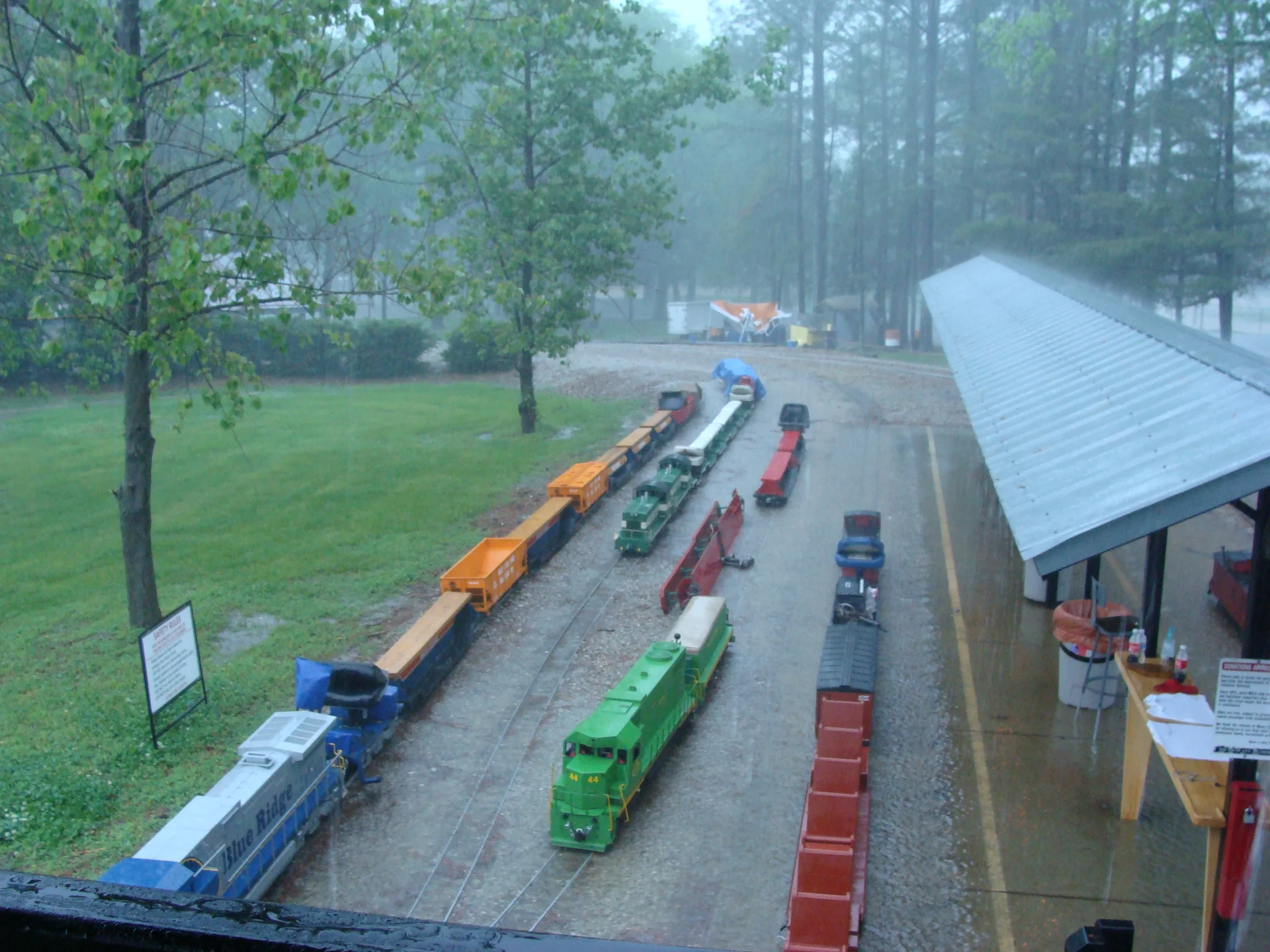 MidSouth Live Steamers- Apr09-DSC00789.JPG