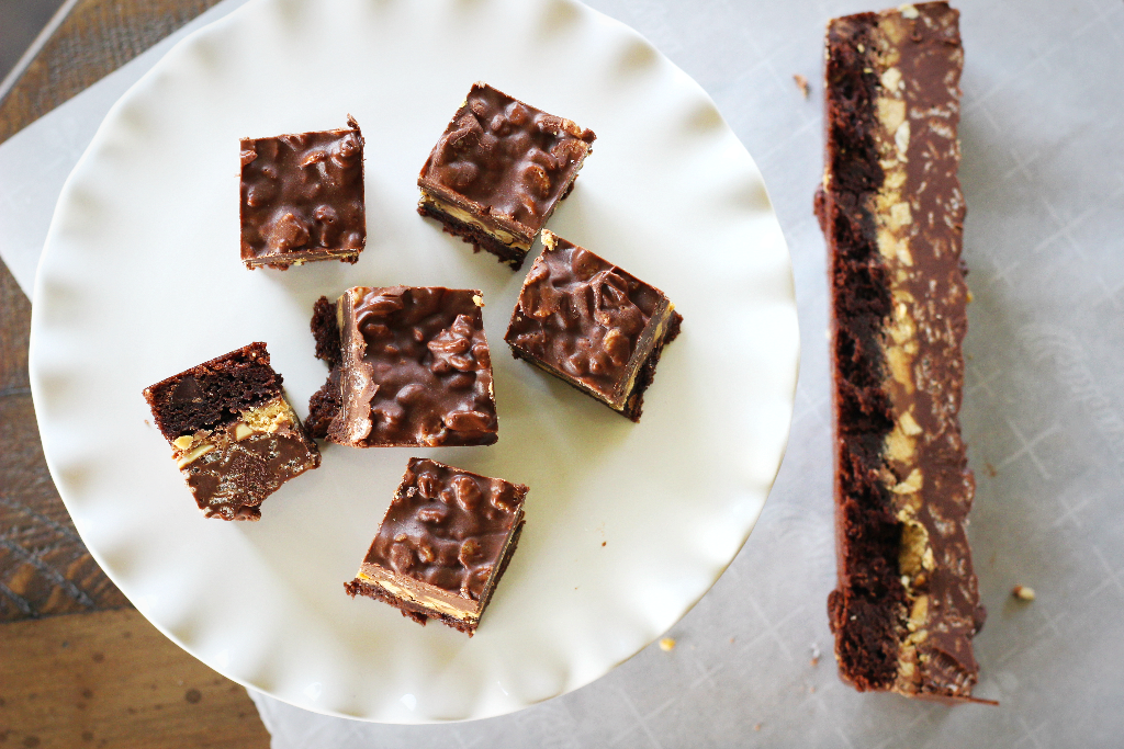 crack brownies 2.png
