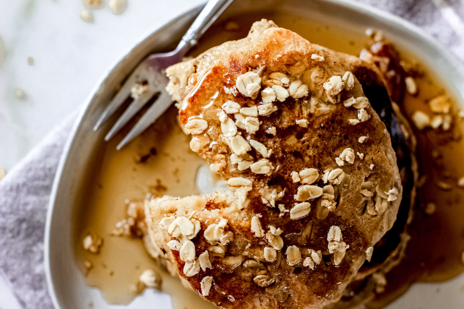 Granola Pancakes-6.jpg
