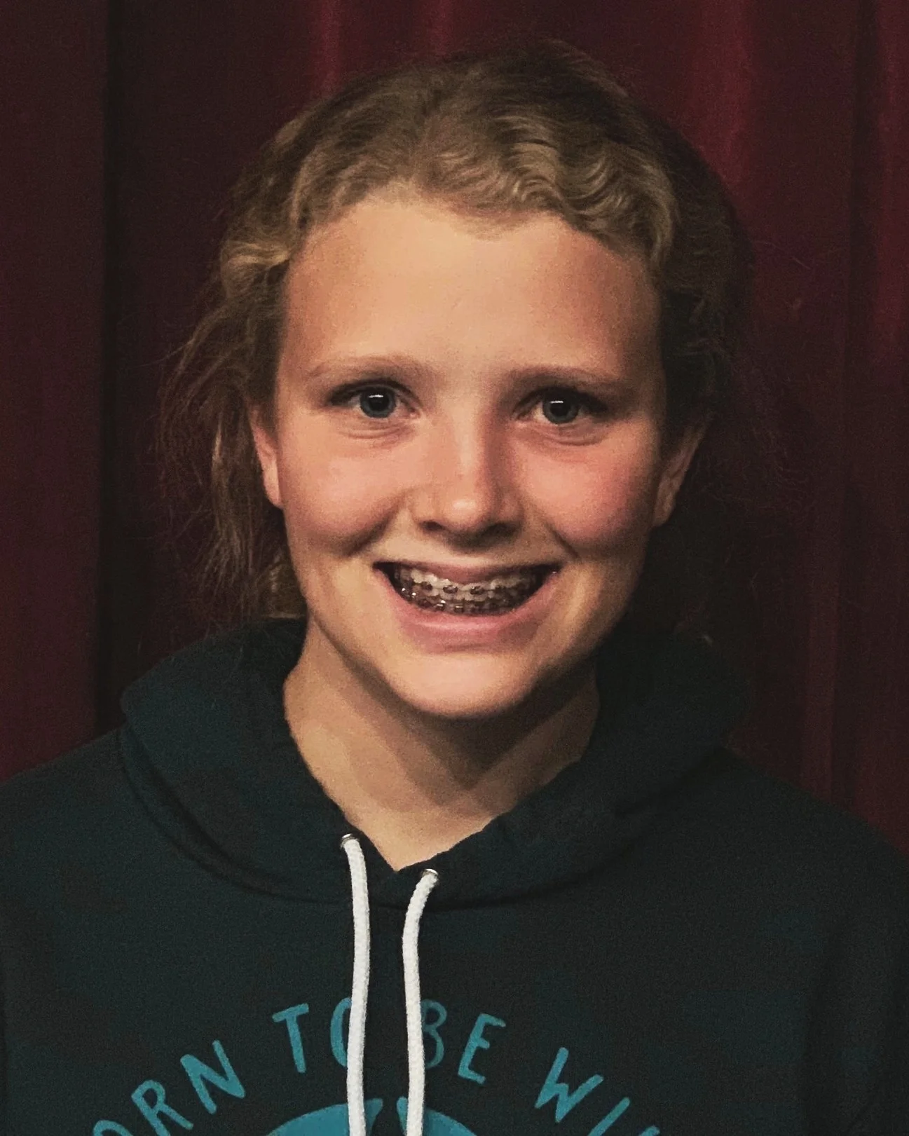 Olivia Glasman as Messenger