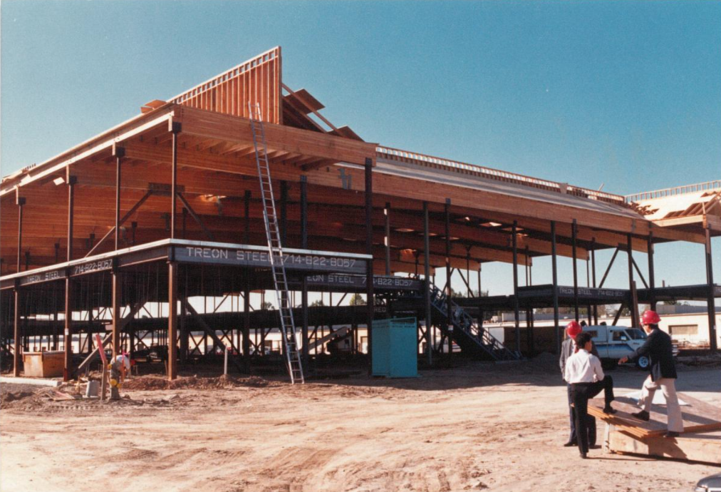 1987 Photo of The Construction of Phước Lộc Thọ (Asian Garden Mall) (Source: Orange County Register)