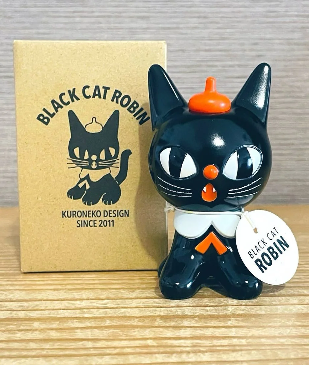 Kuroneko Black Cat 2.jpg