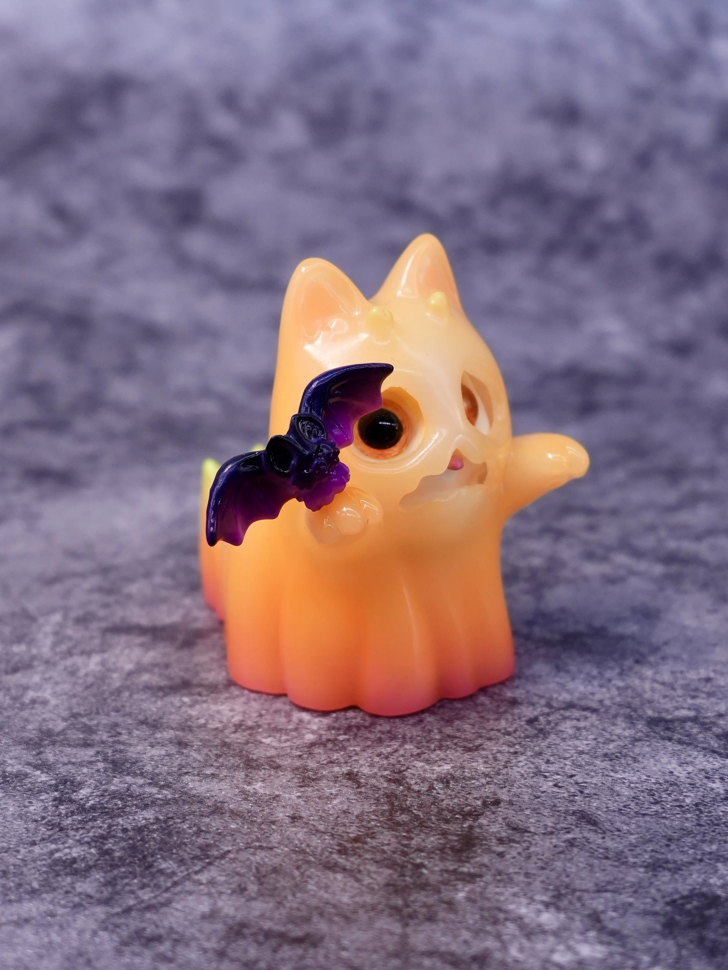 Luminescent Pumpkin Ghost Cat (9).jpg