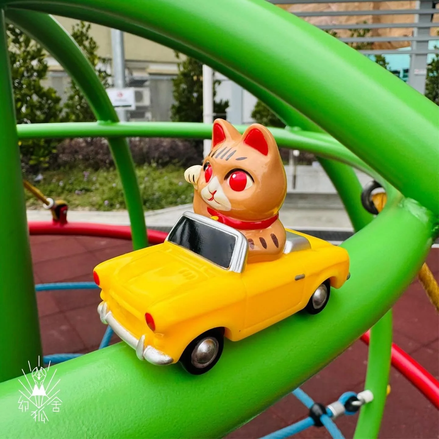 Genkosha Cat Car Taby 1.jpg