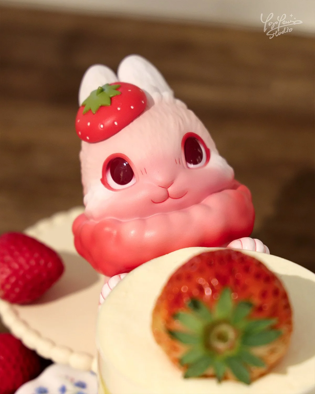 Yoyo Raby Strawberry 4.jpg