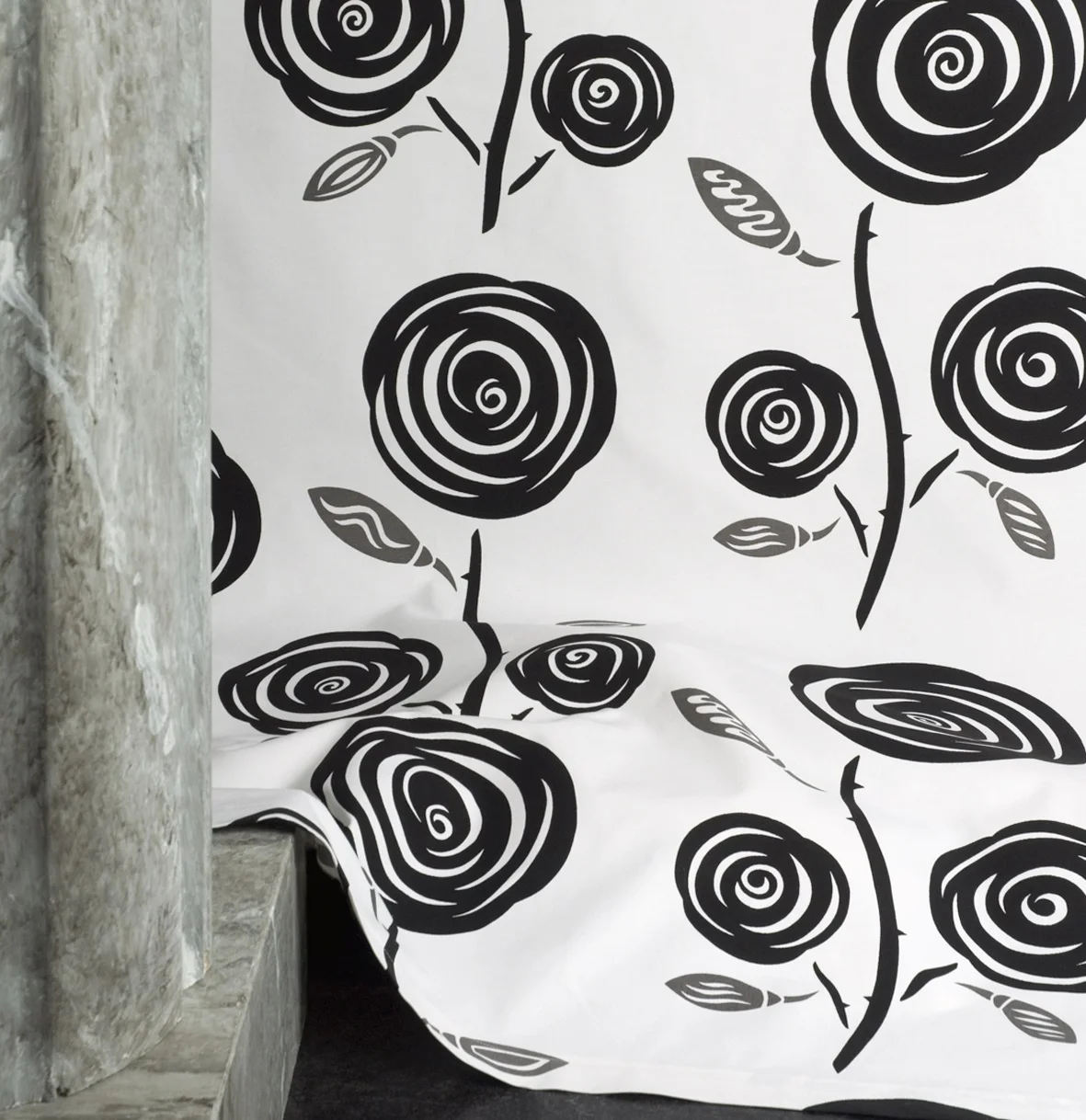 24_Striking_ design070426.jpg