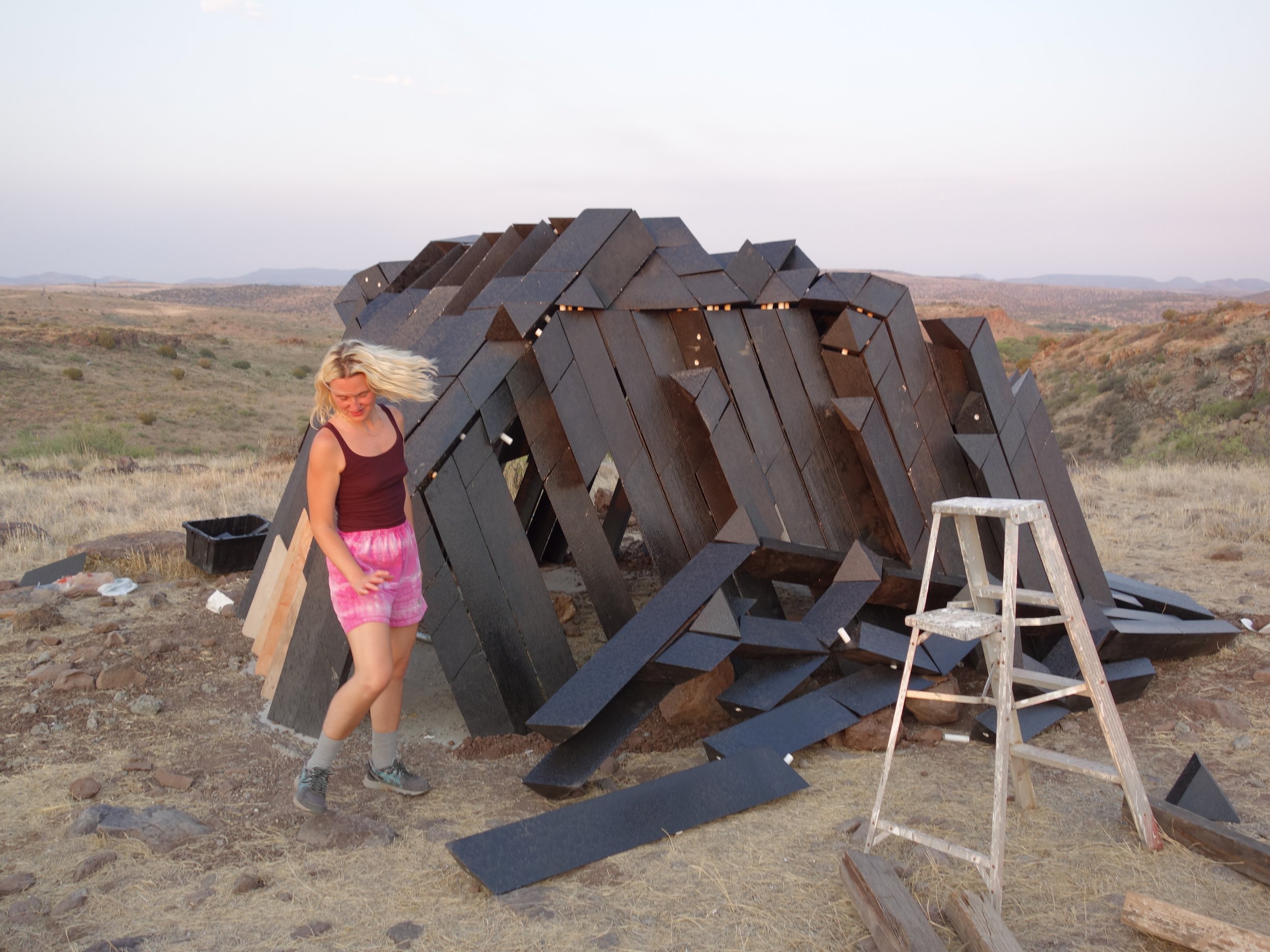  Some things had changed since my last visit. Like there were all these new experimental single-person sized structures out on the cliffs behind the compound. They were built by Taliesin architecture students during the pandemic. 
