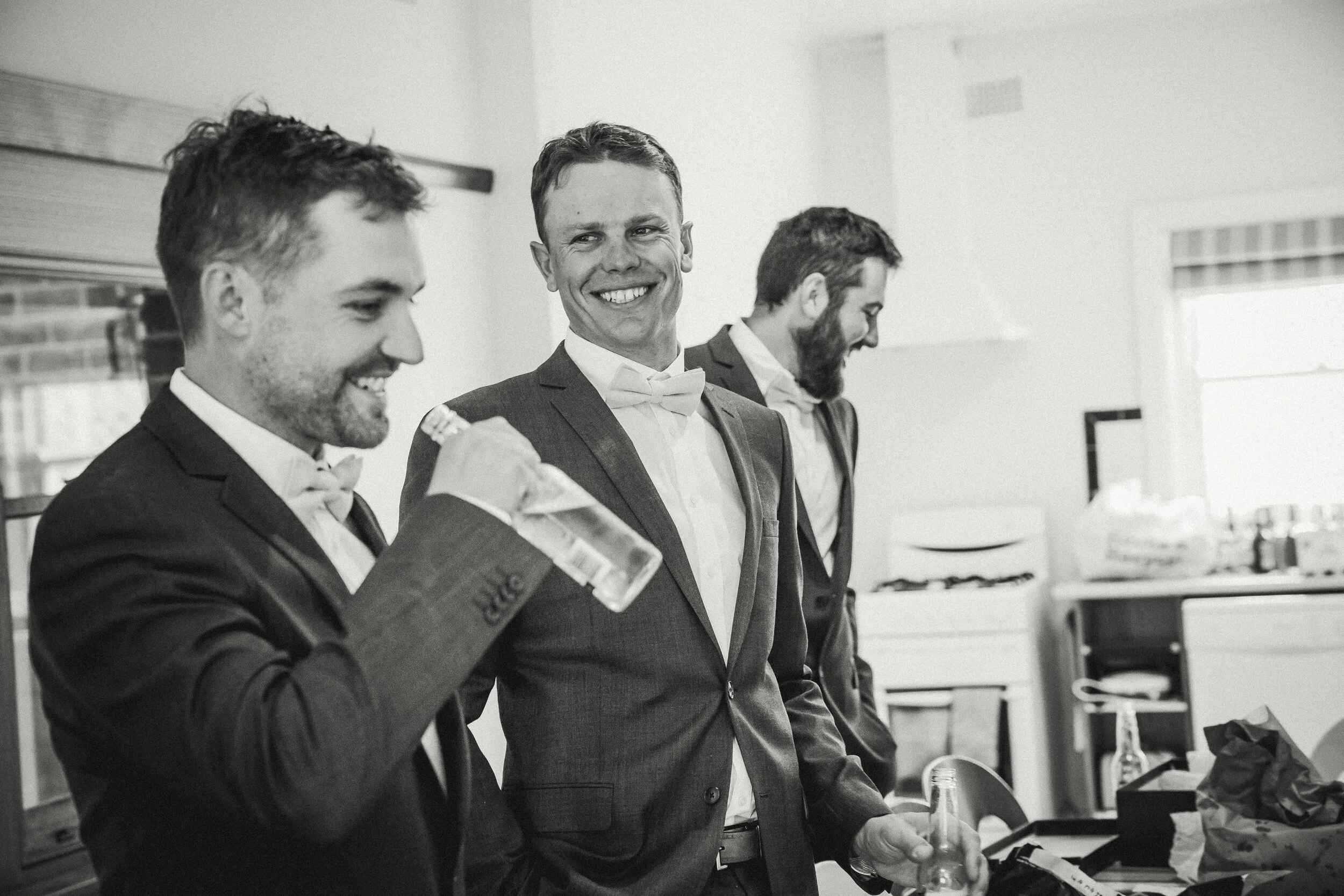 Rachael & Kyle_wedding photos_print quality_-21.jpg