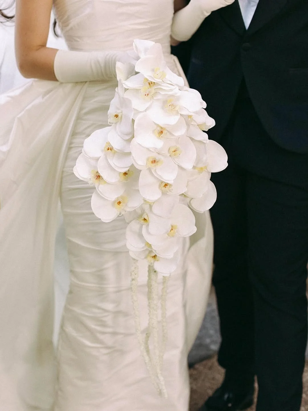 Still in awe &mdash;
Real Bride Amy wore the Gianna &amp; Grace Overskirt on her special day in Lake Como 🤍

@veachy
@villadelbalbianello
@sarahtonkinphotography
@auburnhour_films
@giuliamakeups
@idoinlakecomo
@figlideifioricomo
@sunlake.catering