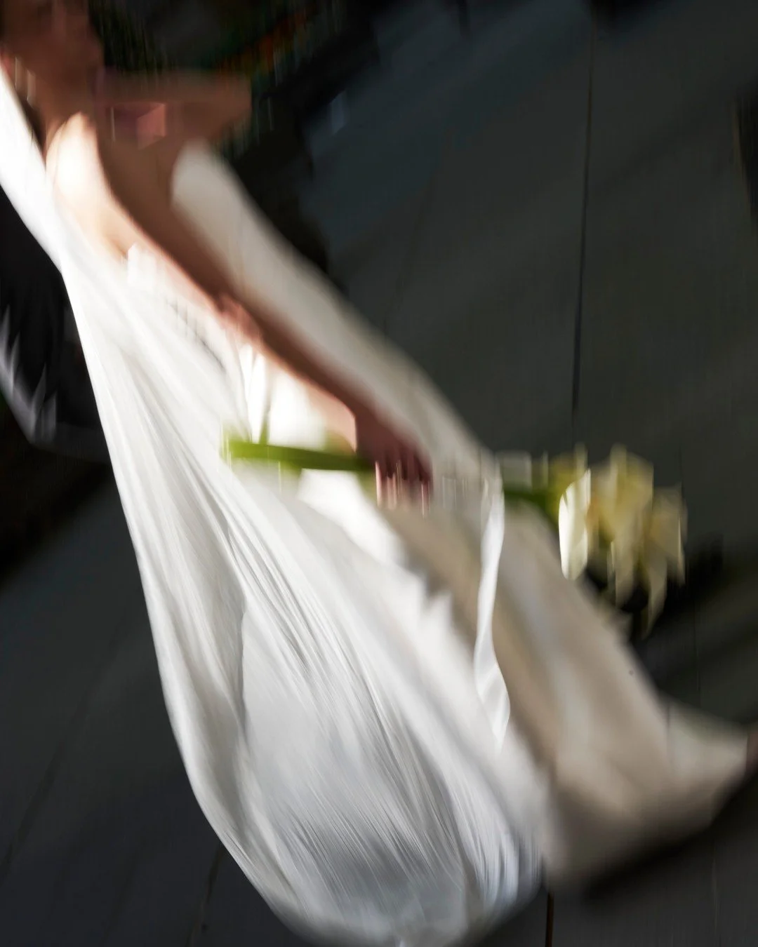 Prea James in motion. Real bride @stephliucci wearing the Mariska Gown on her Sydney wedding day 🕊️
Captured beautifully by @louloumemphis