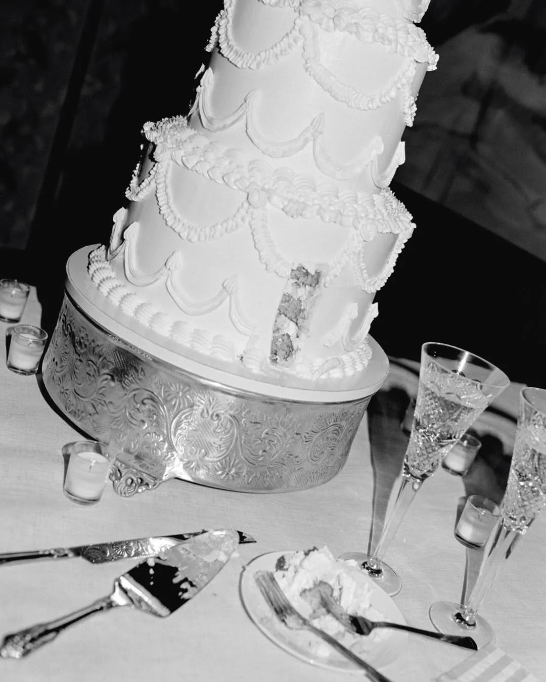 Let's eat cake.
Captured by @kaylinelmorephoto