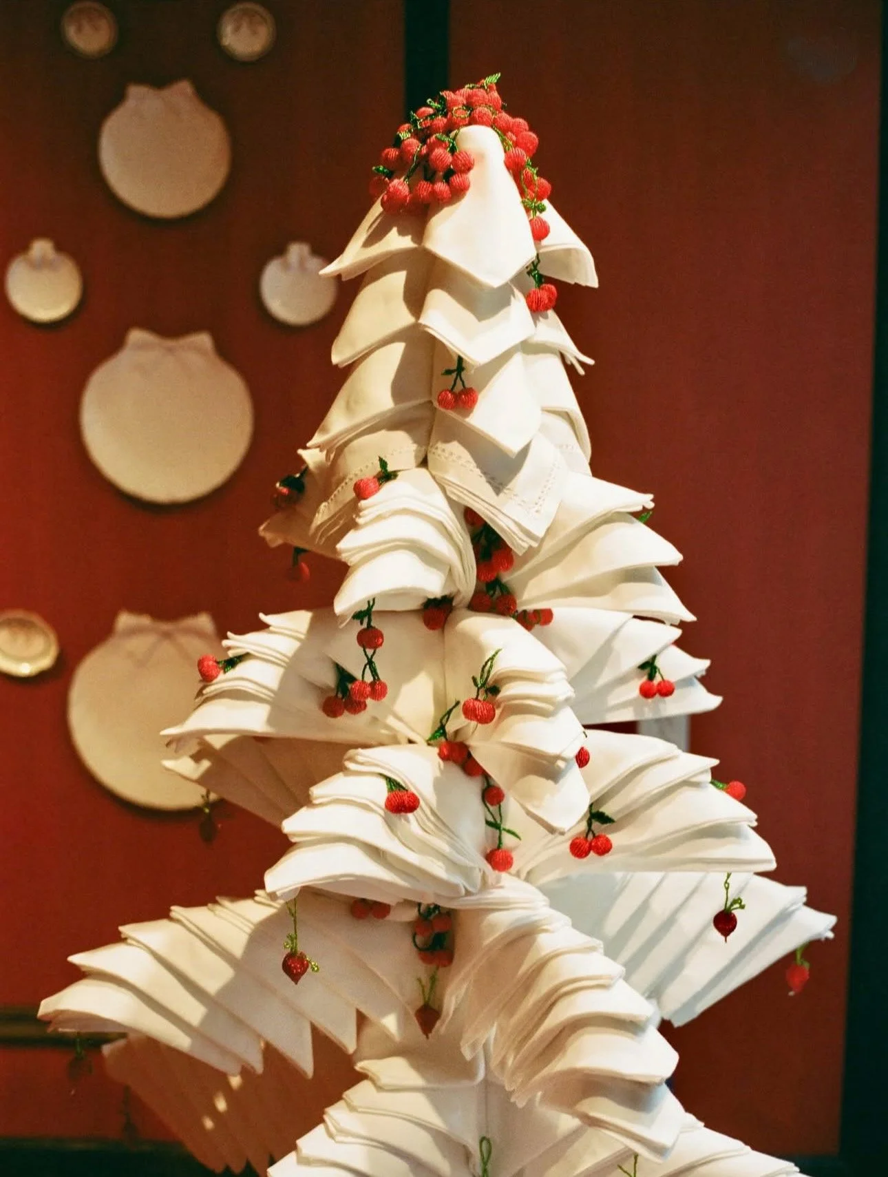 Wishing everyone a safe and happy holidays, from all of us at Prea James 🤶🏼

Christmas Tree from @gohar.world in collaboration with @itaycn &amp; @dnllvy; created from hand-stitched napkins and adorned with shrimp and cherry ornaments 🍒

We will b