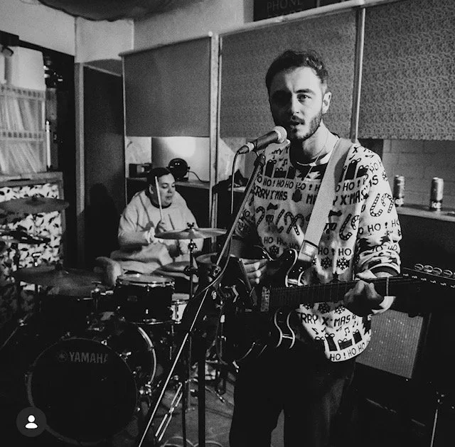 Live Music from Myles Knight