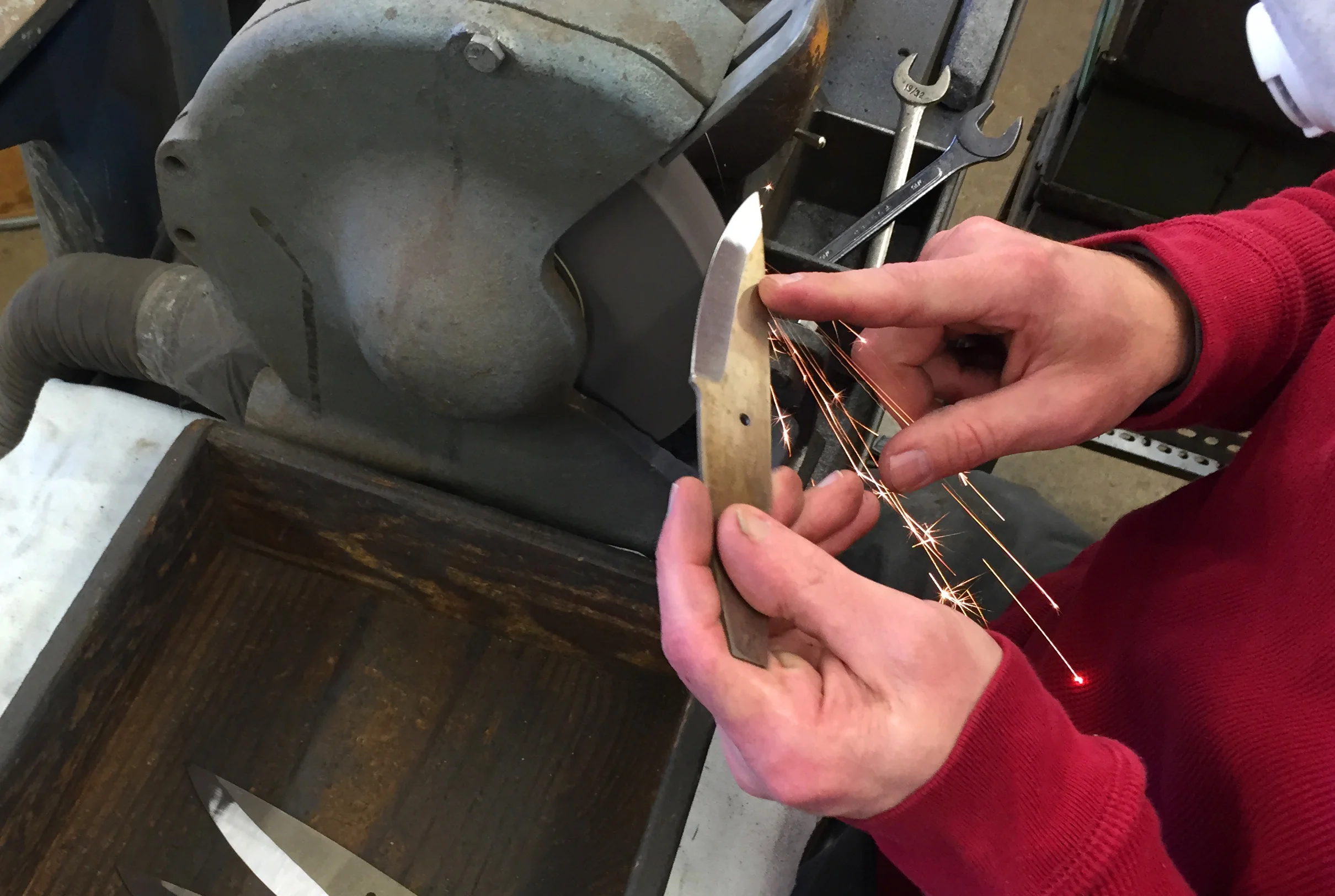 R. Murphy - Honing A Fave knife blade