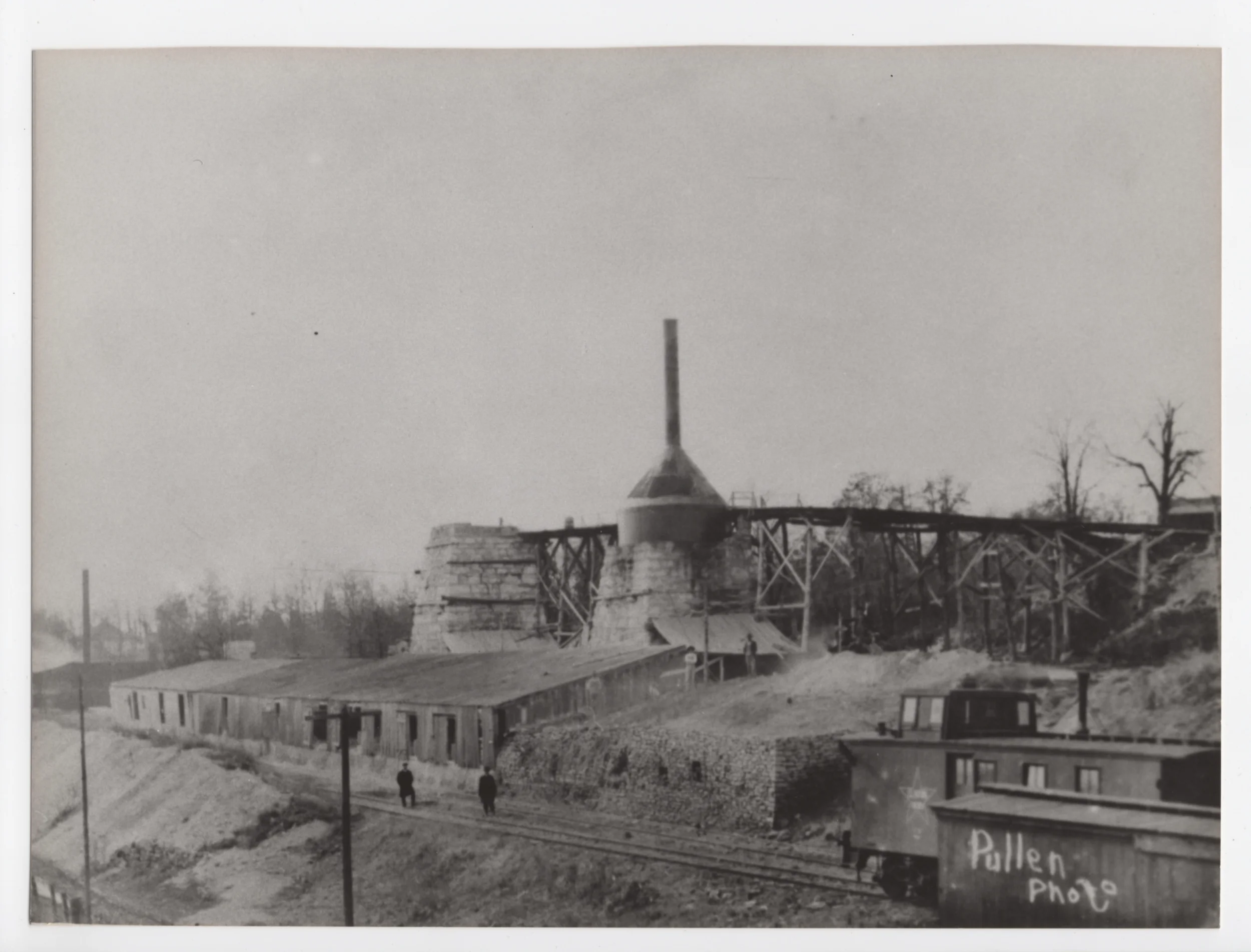 Construction of the second kiln ( Image from private collection)