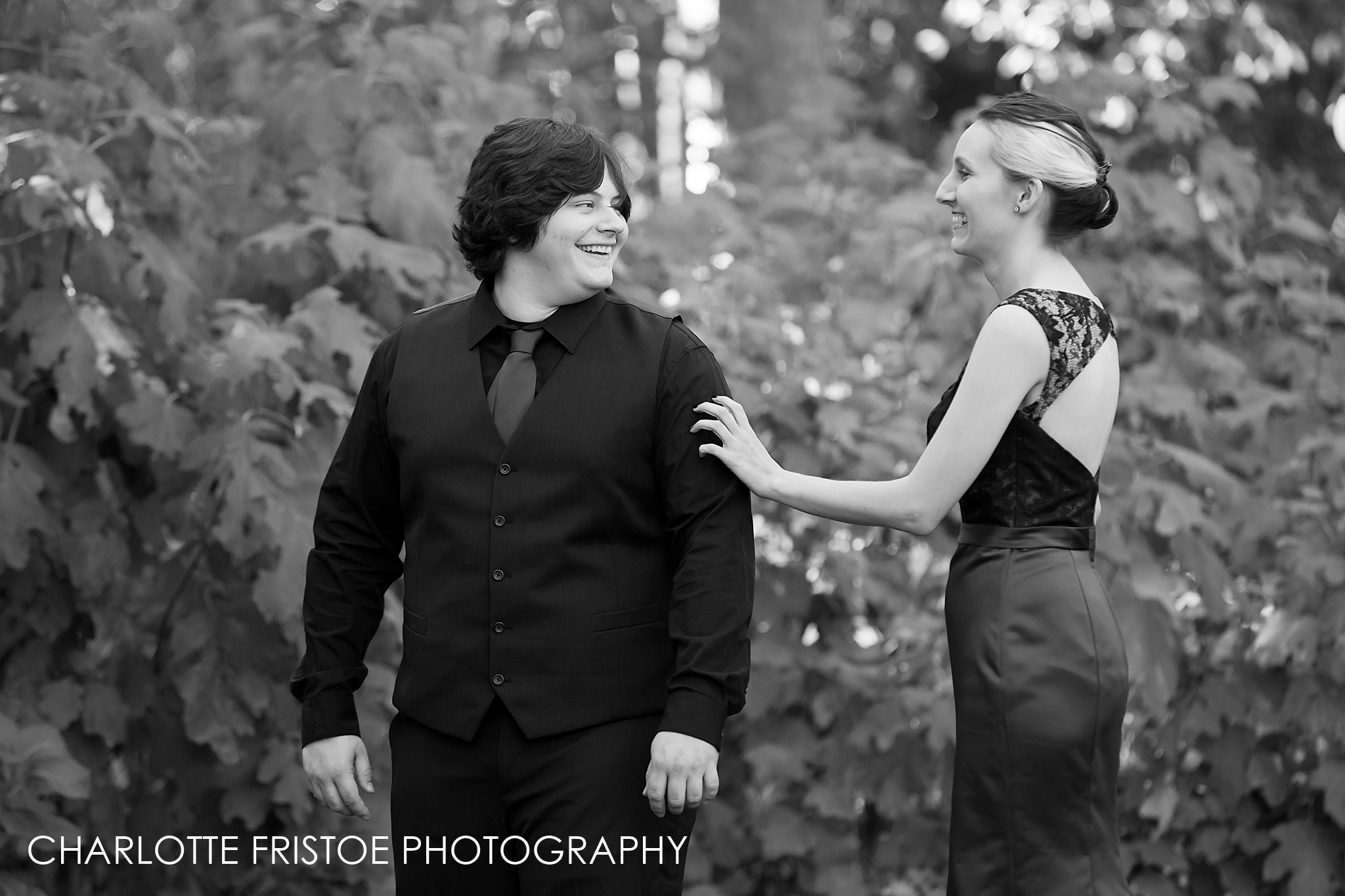 Nikki and Zack-133EX.jpg