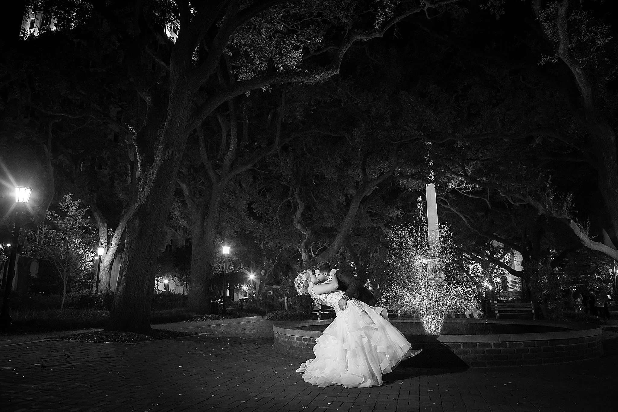 Savannah Wedding Photographer-100BW.jpg