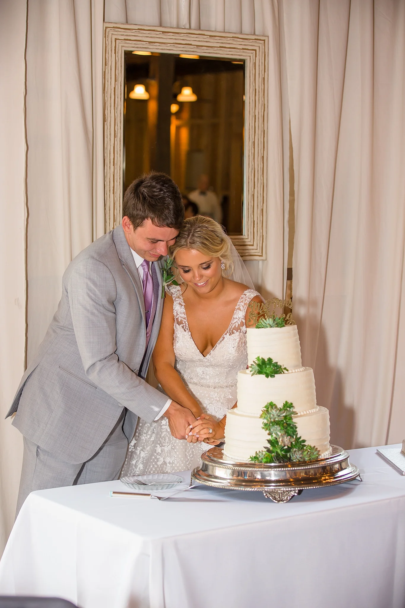 Taylor and Shane-1018.jpg
