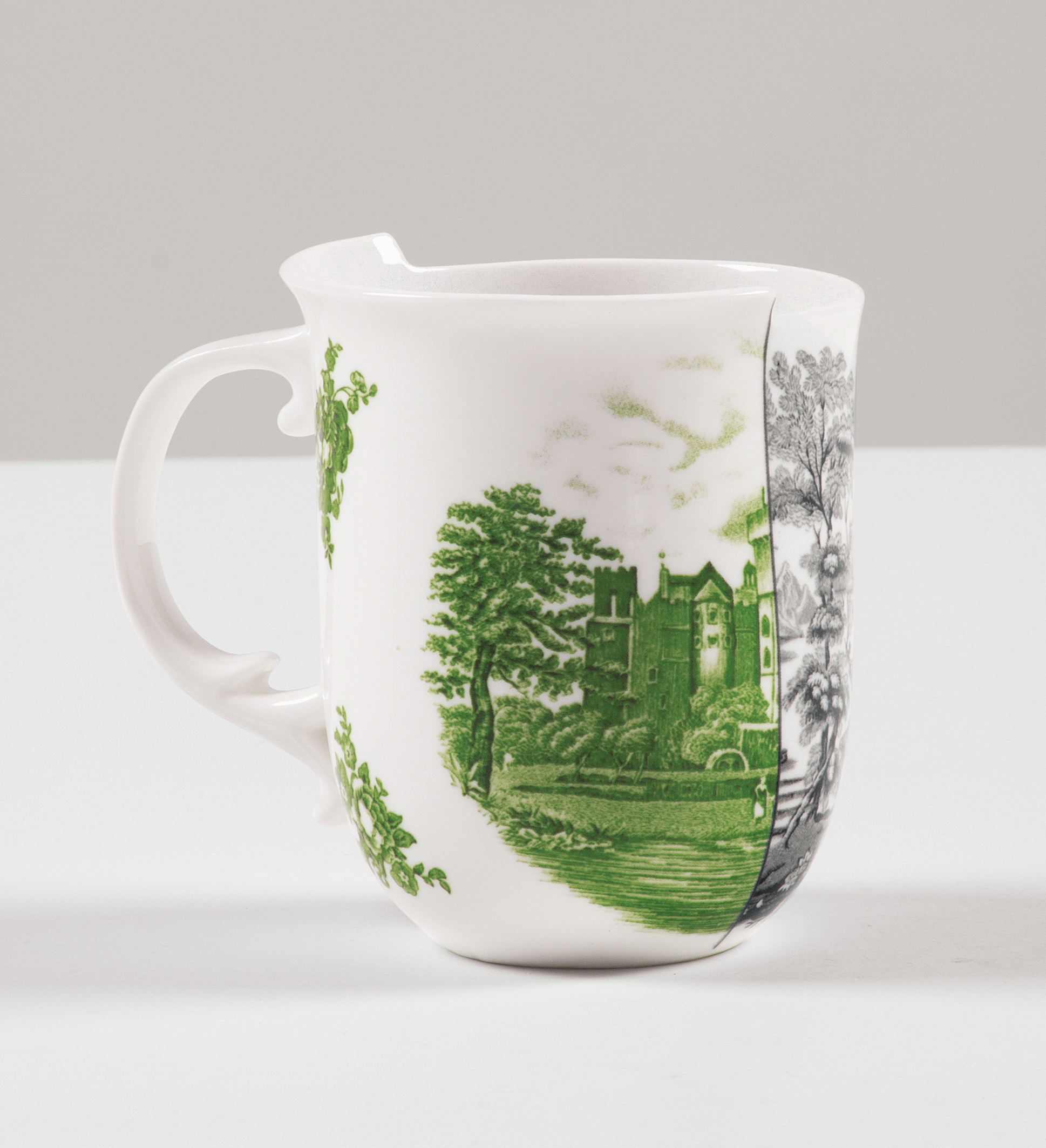 HYBRID FEDORA - MUG