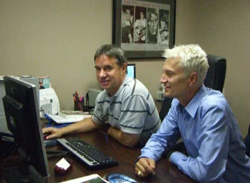  Robert Dye Jr. with Peter Mars