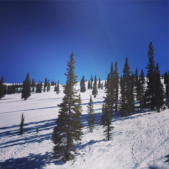 Bluebird Day #aspen #skiing #apresski #winetime #instawine #winelover