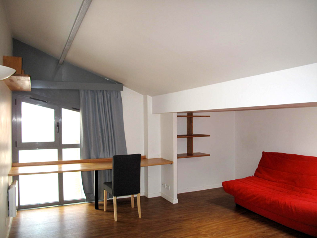 One room apartment with alcove 30 sqm - 2nd floor - "Specific"