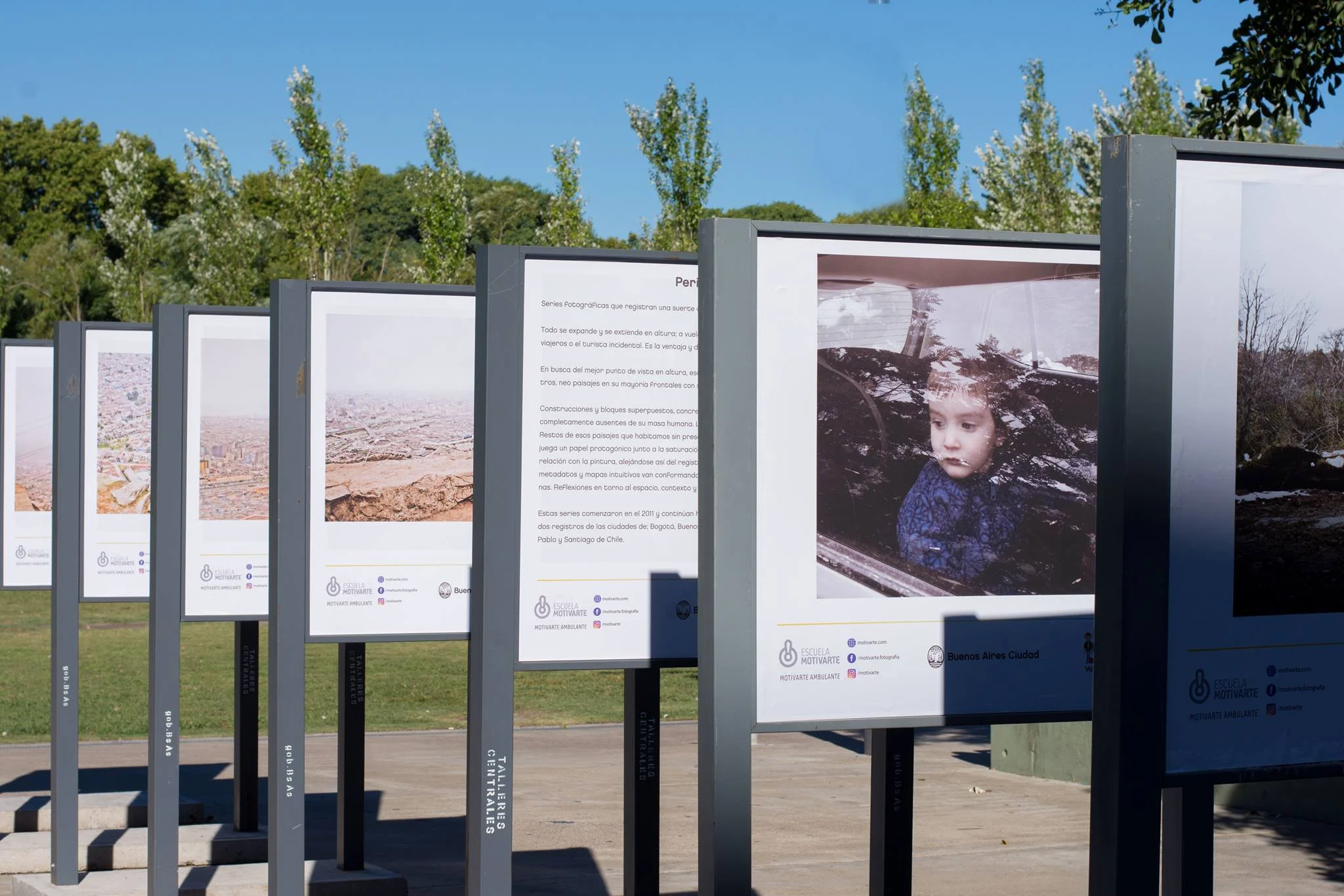 Parque de las Mujeres Argentinas. Foto Féminas' exhibition featuring the work of four local photographers. Buenos Aires, Argentina. 2017