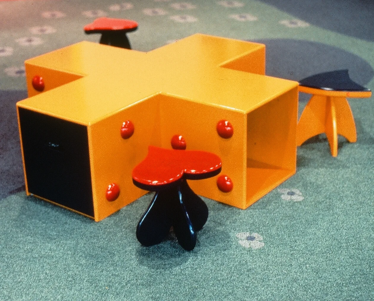 3. Children's table_Catterall-Nugent.JPG