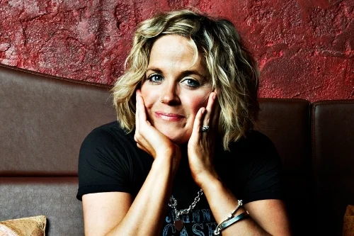 Amy-Wadge-2.jpg