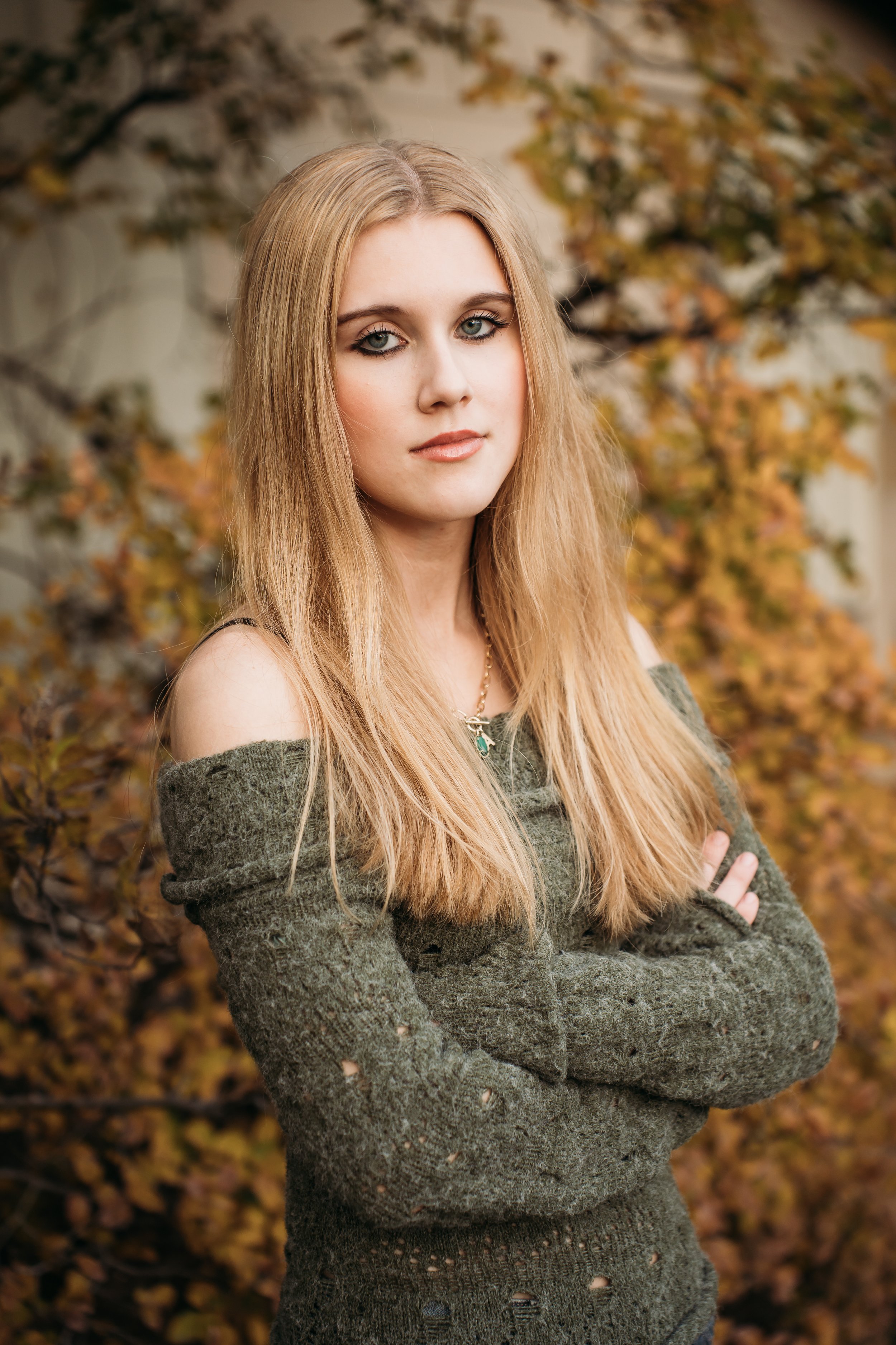 Should I book a Senior Photo Session in the Fall?