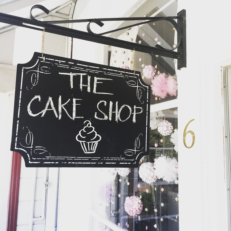 cake+shop+chalk+sign.jpeg