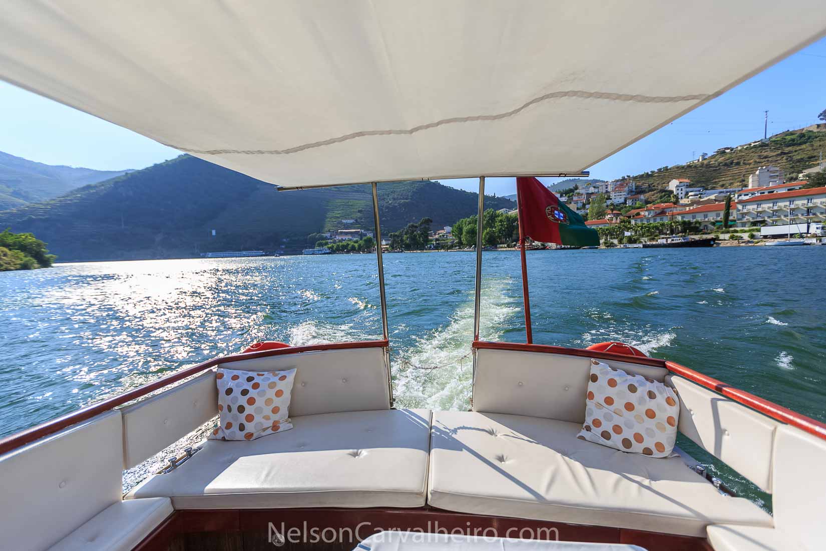 Douro Sunset Wine Cruise | Photo by: Nelson Carvalheiro