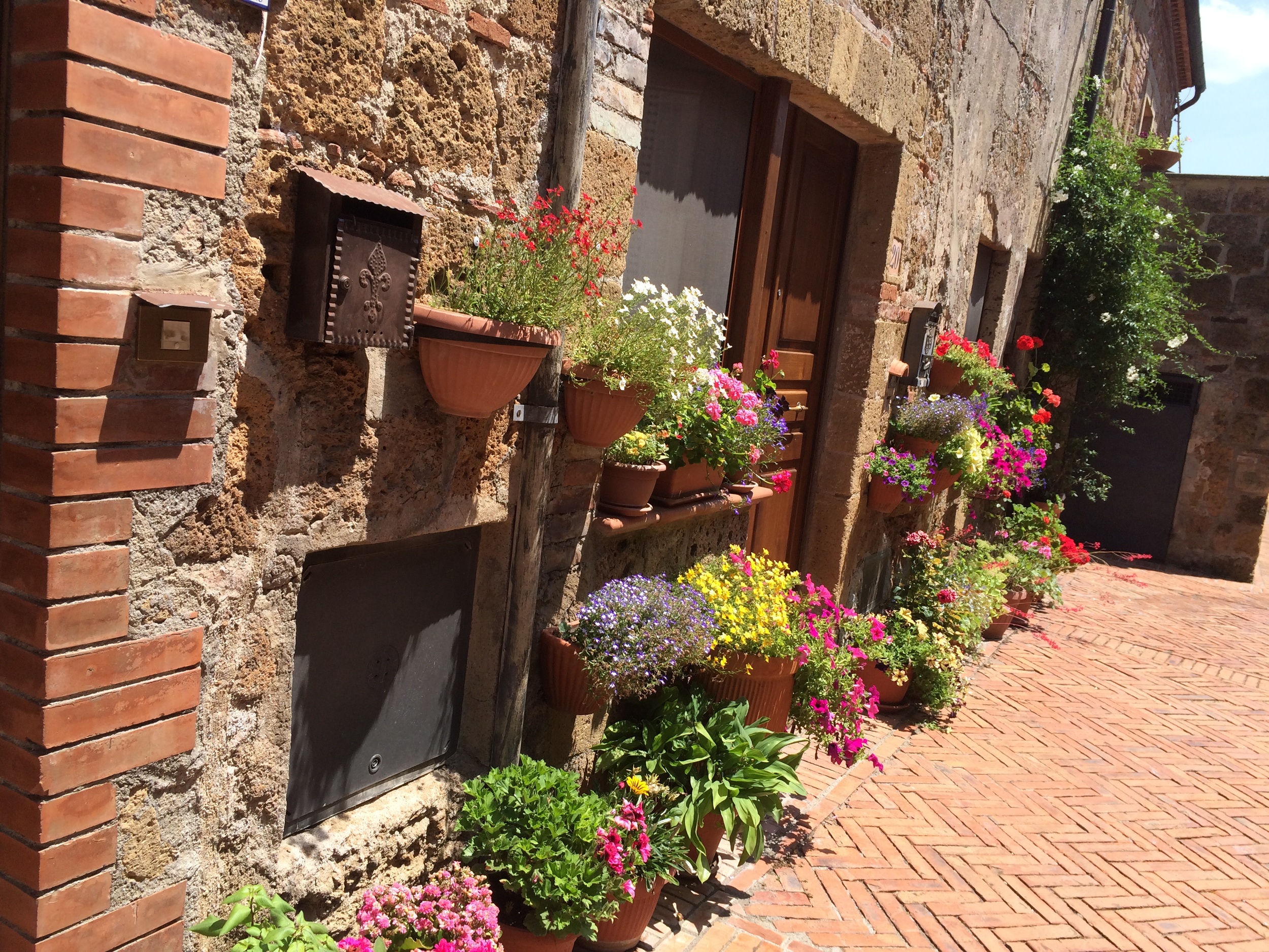 Street scene from Sovana - the brick was laid in a Medici herringbone pattern