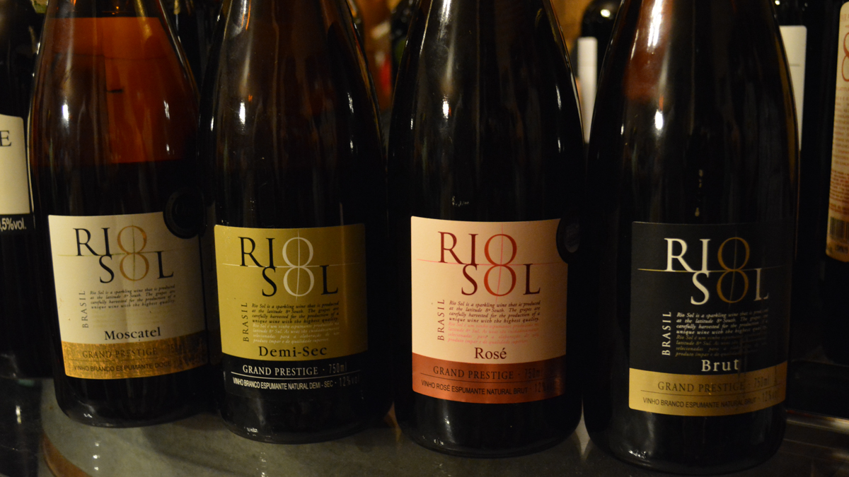 Rio Sol's sparkling wine labels